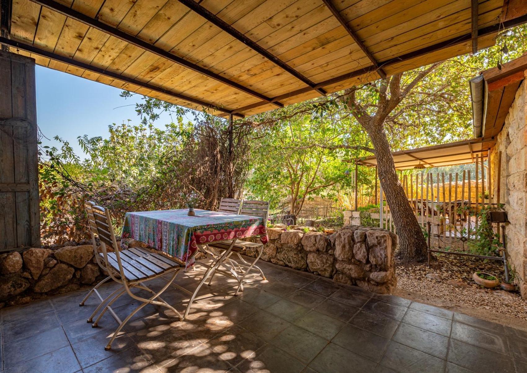 Hemdatya Stone Suites In The Galilee Ilaniya Room photo